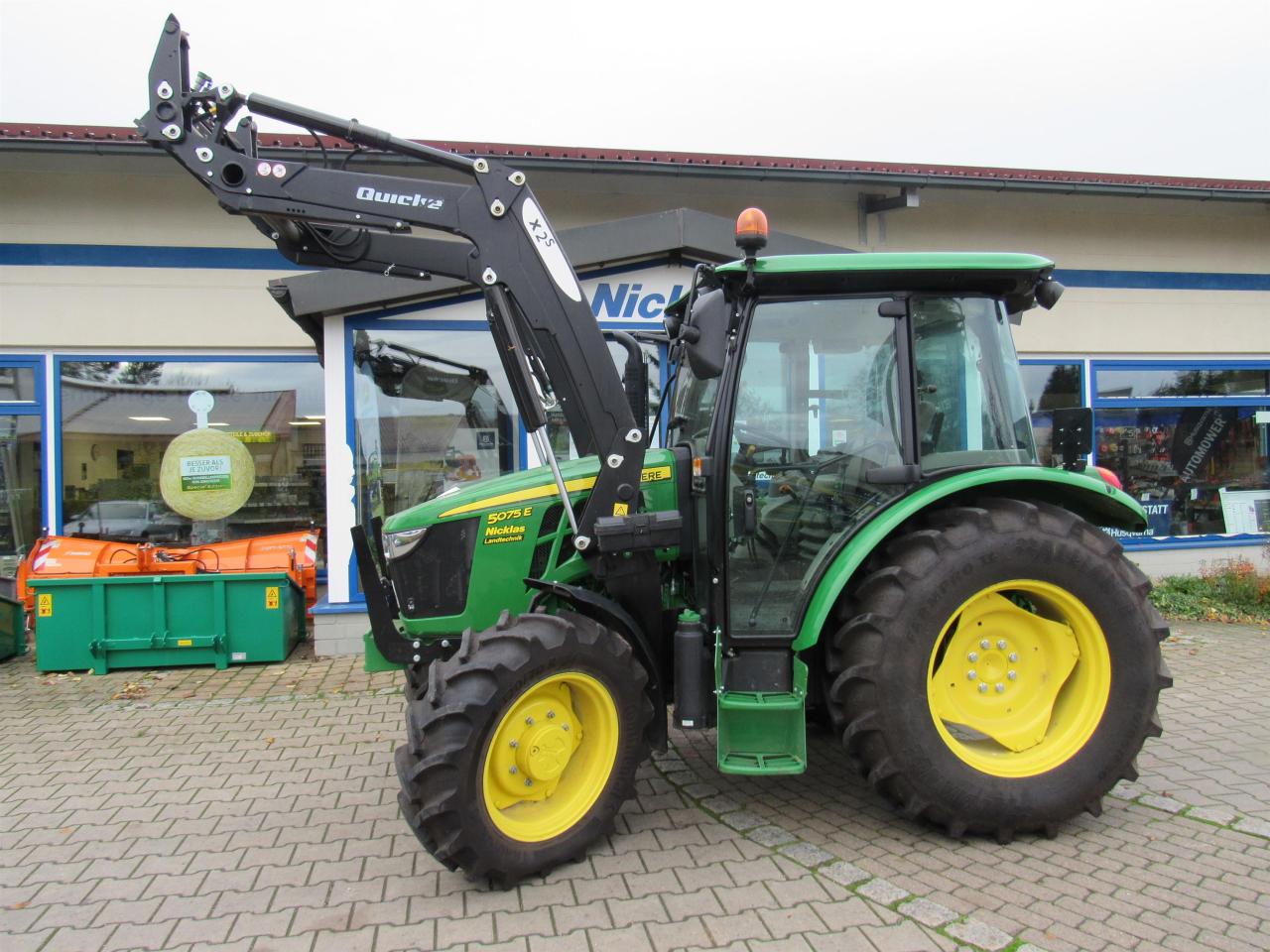 John Deere 5075E - 24/12