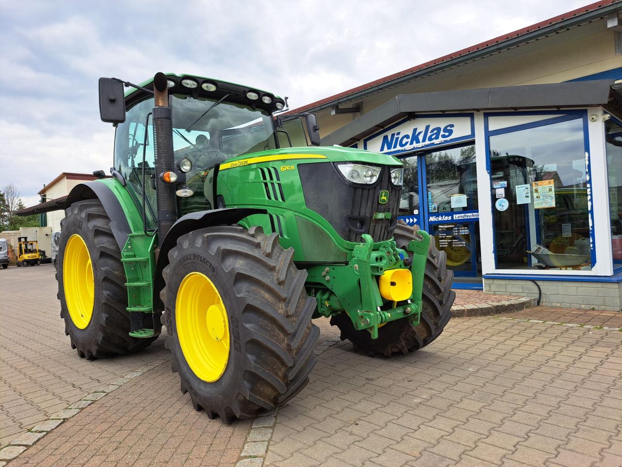 John Deere 6210R AutoPowr