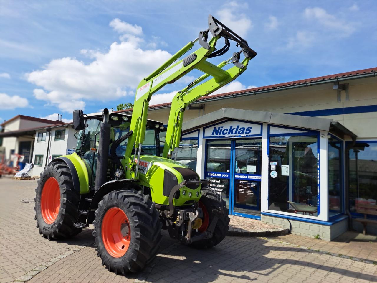 CLAAS Arion 430