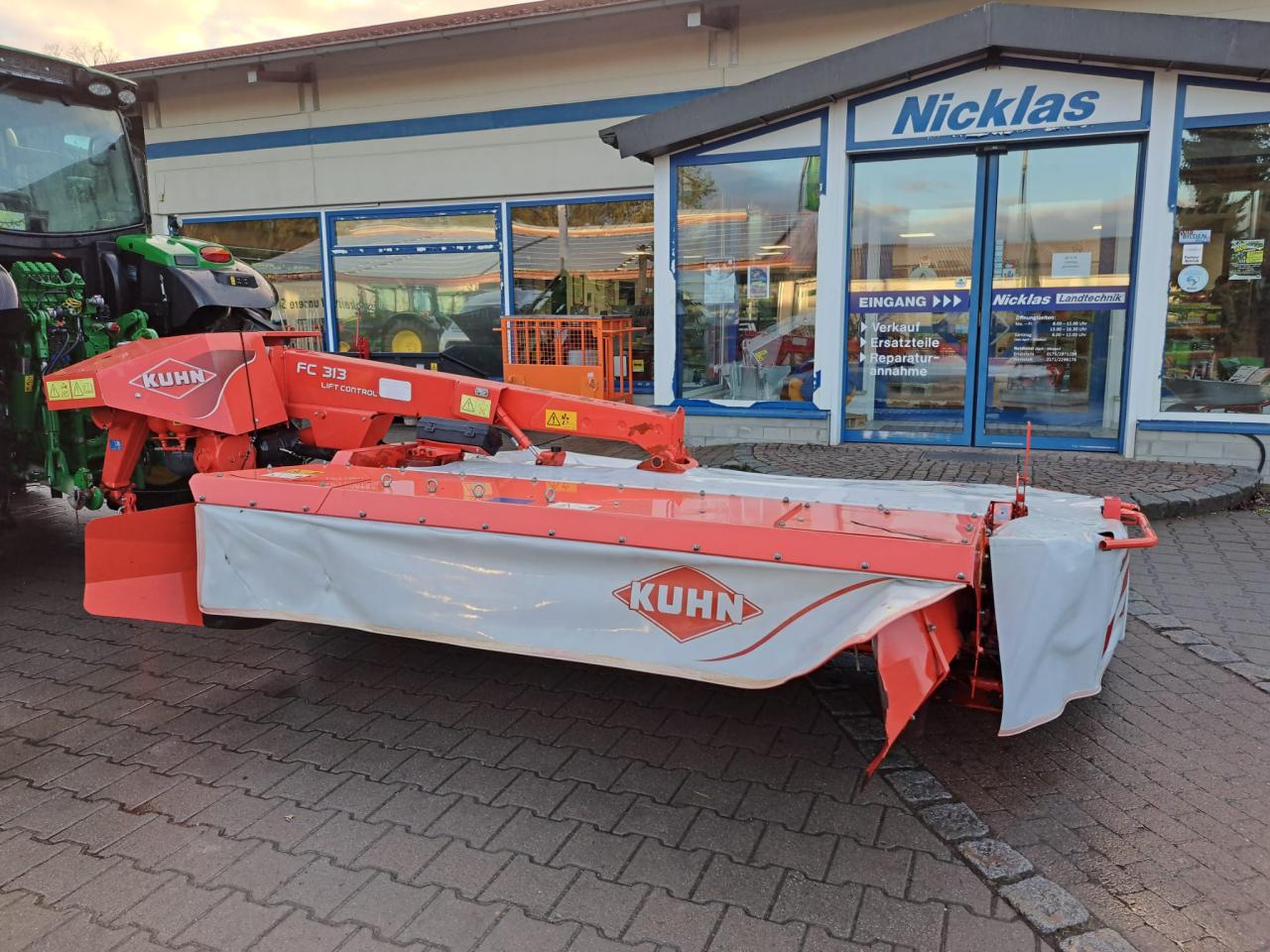 Kuhn FC313