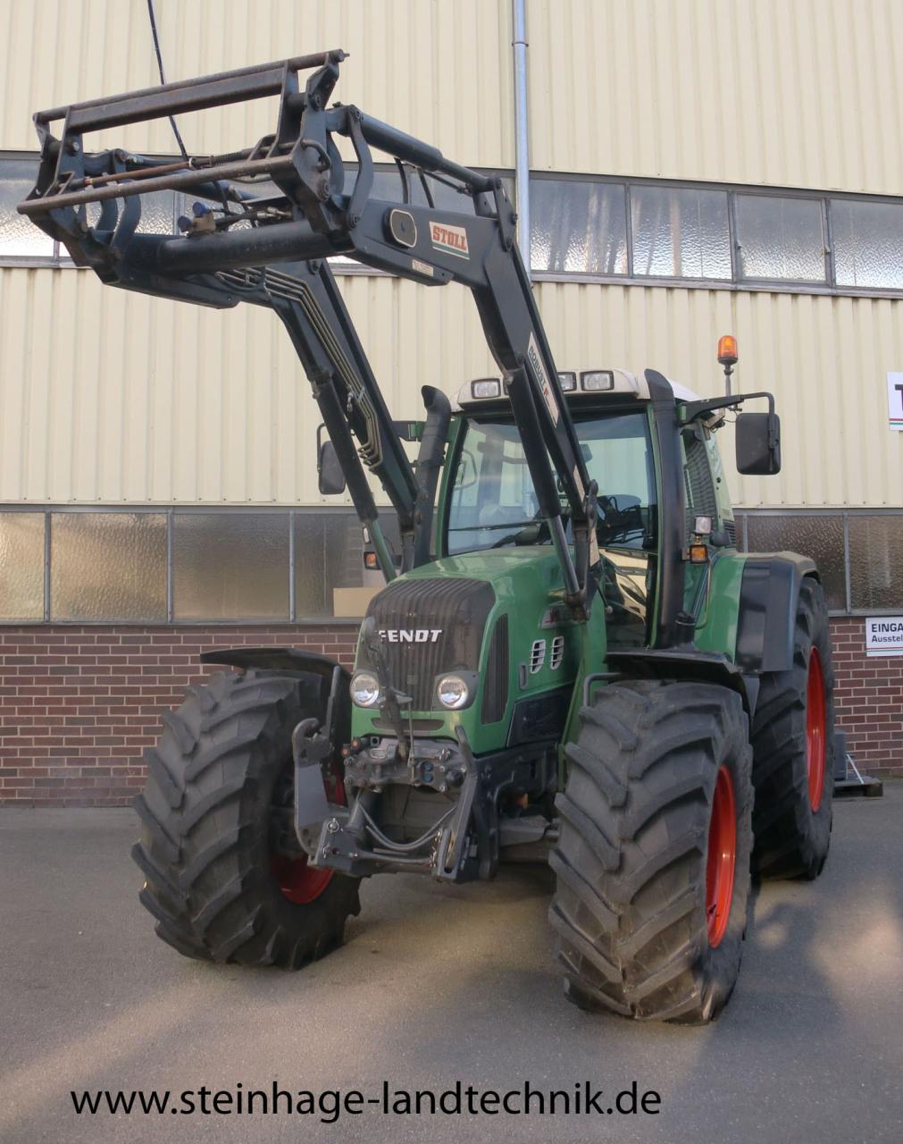 FENDT 815 Vario TMS mit Stoll-Frontlader HDPM 50