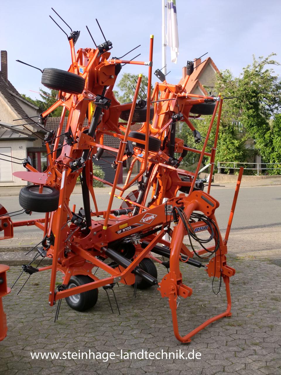 Kuhn GF 8703 / 8-Kreisel