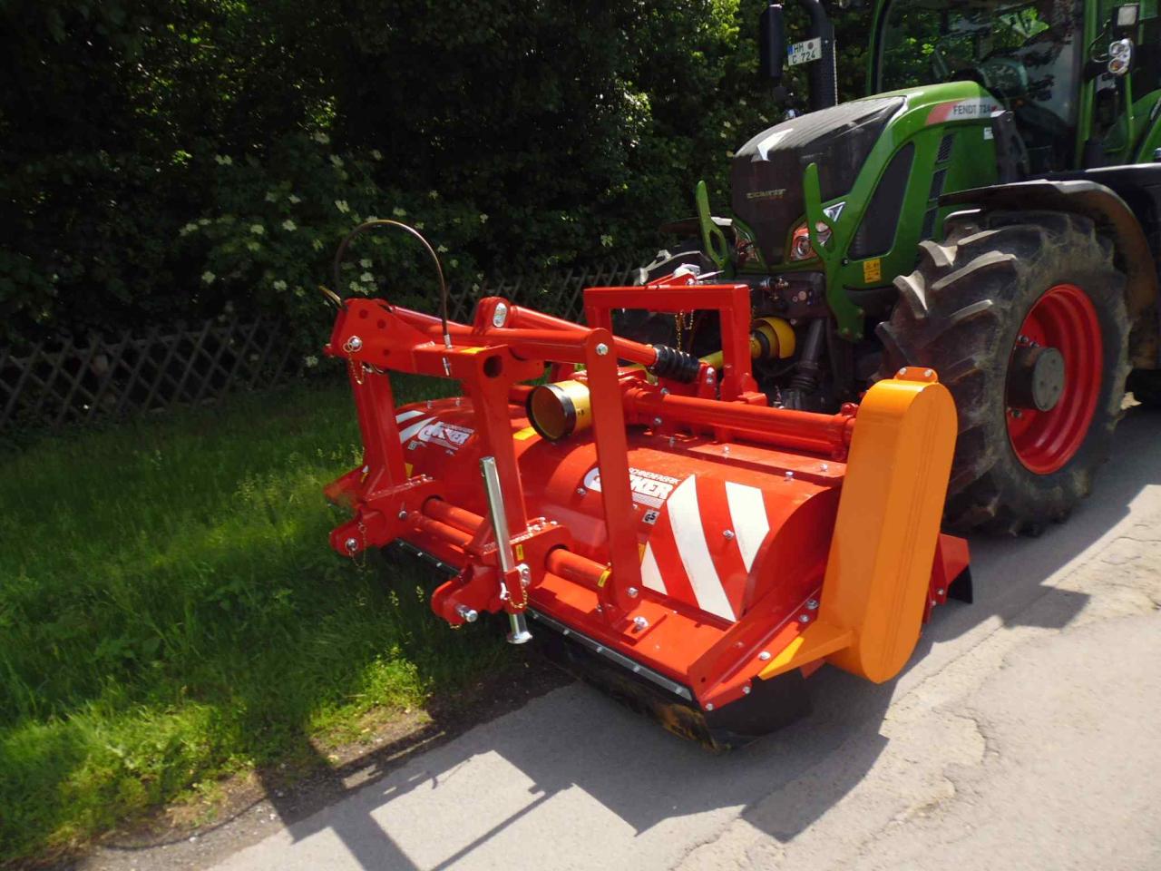 Dücker UM 27 für Front- und Heckanbau