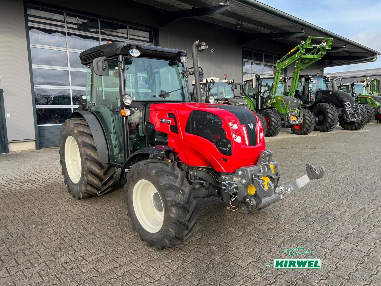 Valtra F 105
