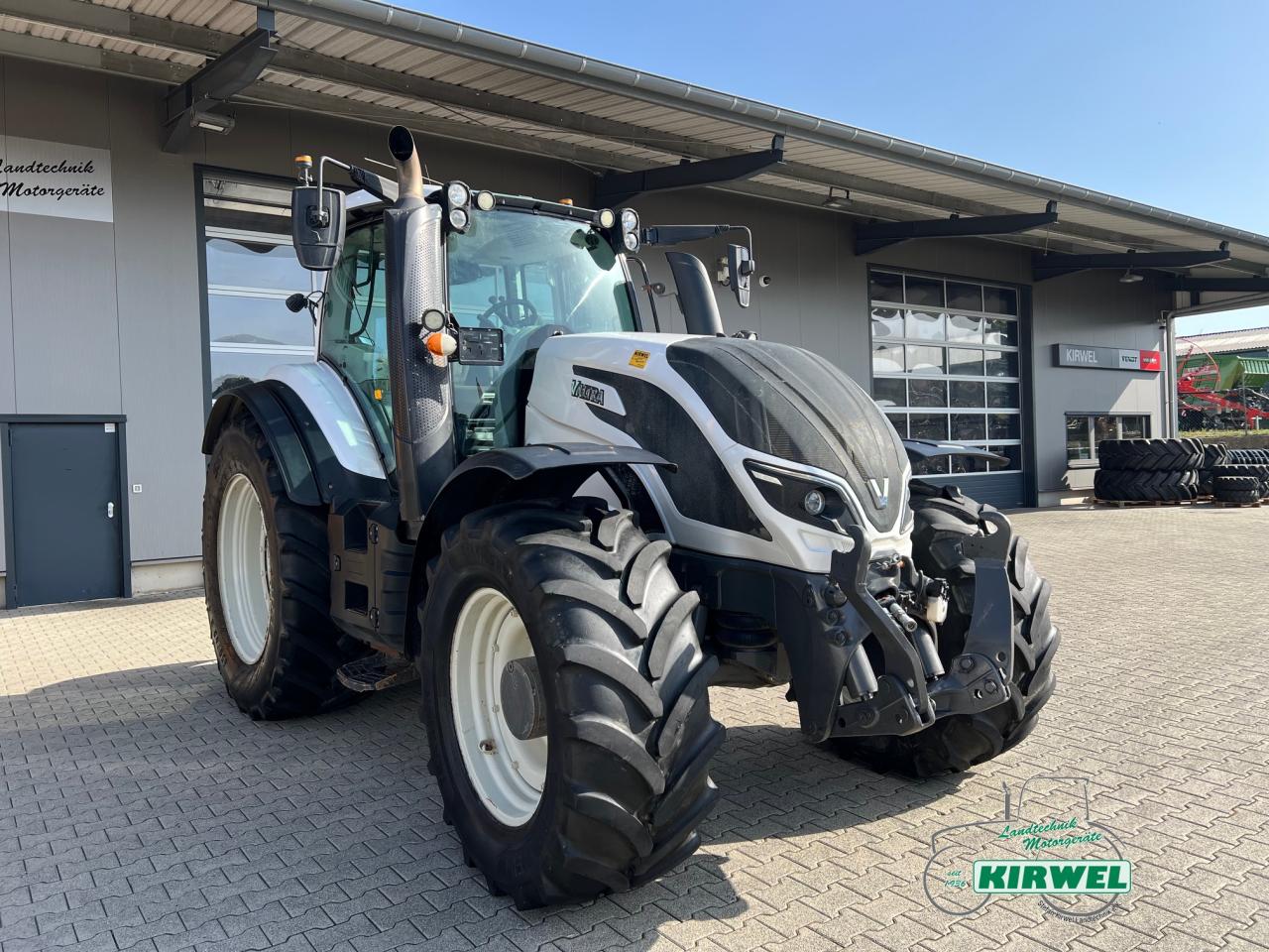 Valtra T 214 Direct