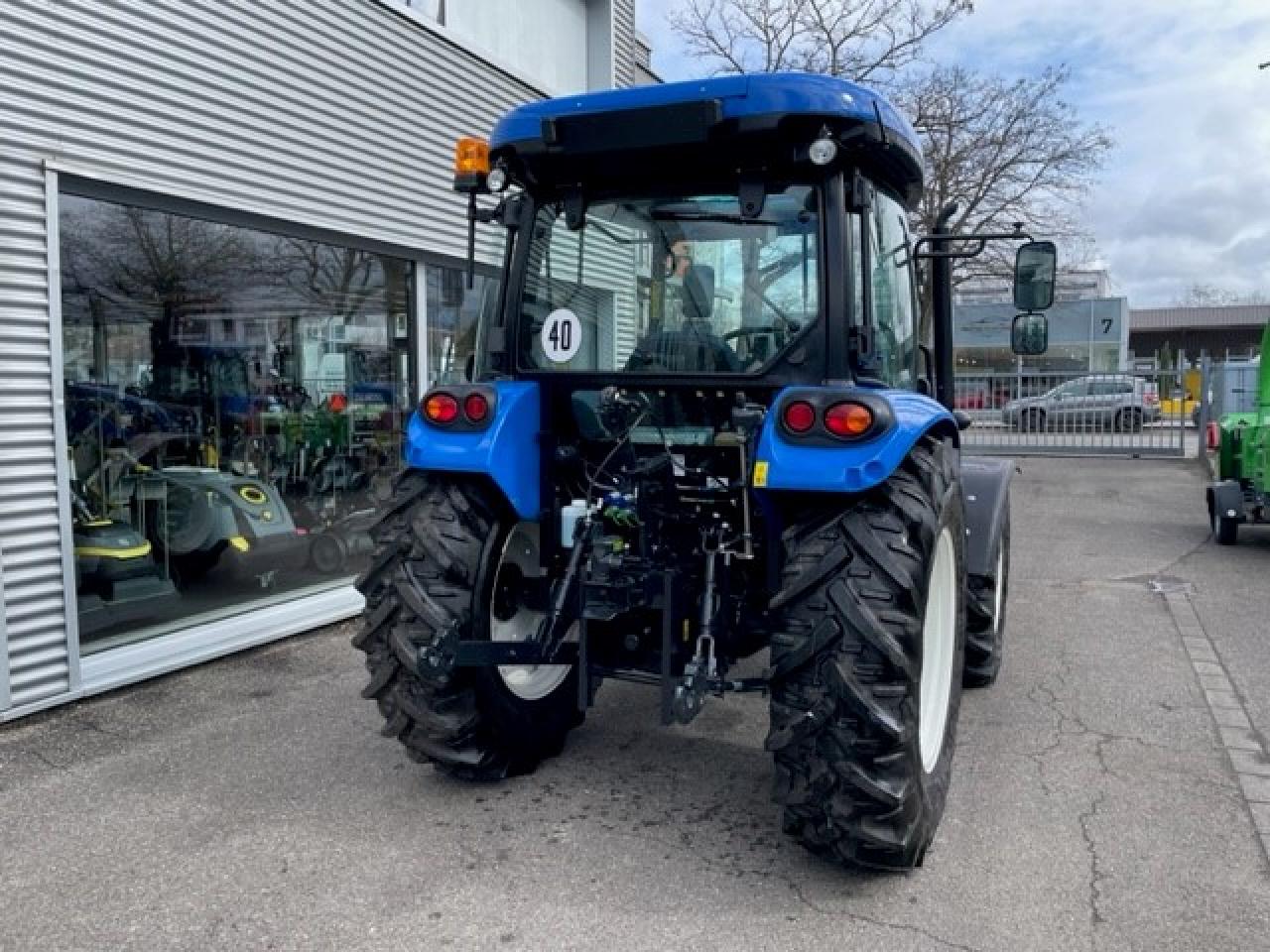 New Holland T 4.S75 CAB 4 WD Stage V Rear