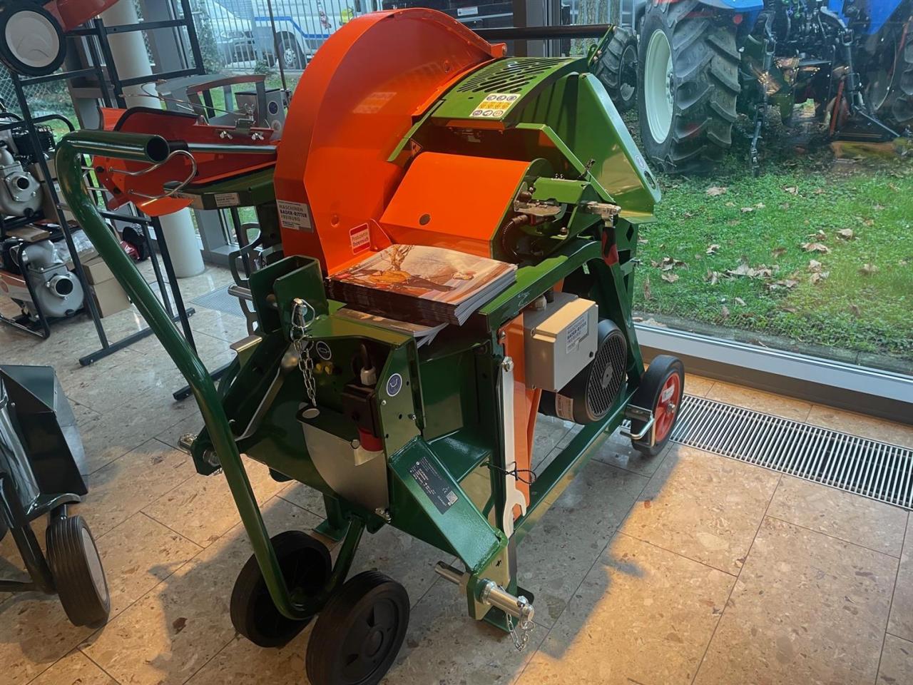 Posch M1370HSW WZE 5,5-700 PUUR