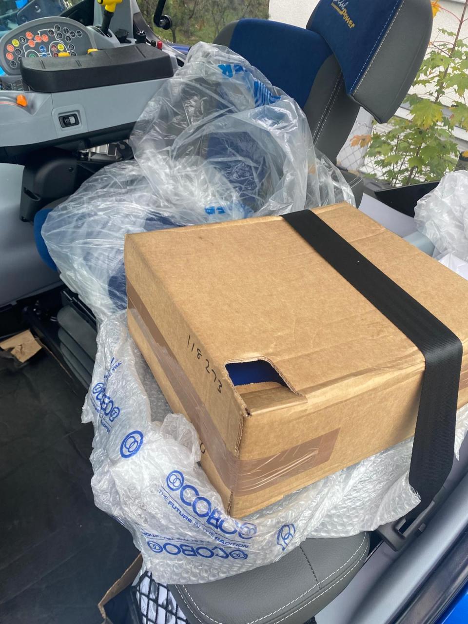 New Holland T 6.180 AC Above