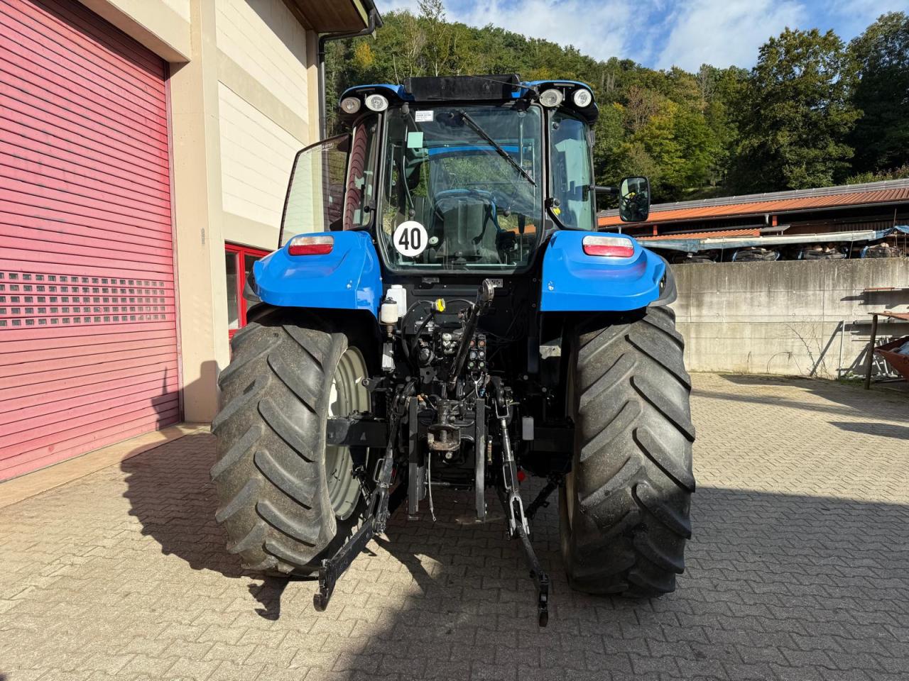 New Holland T5.115 EC Front
