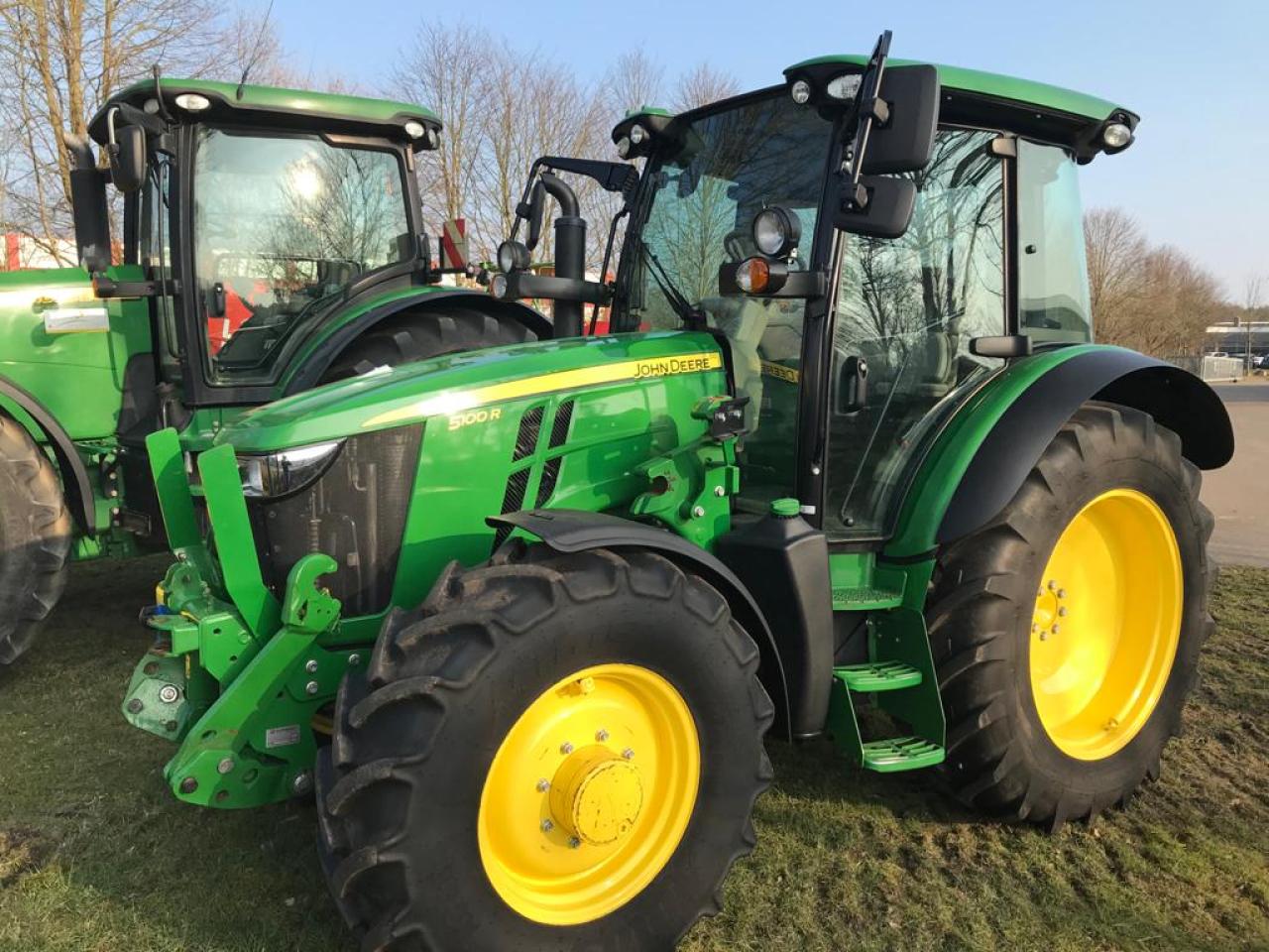 John Deere 5100R