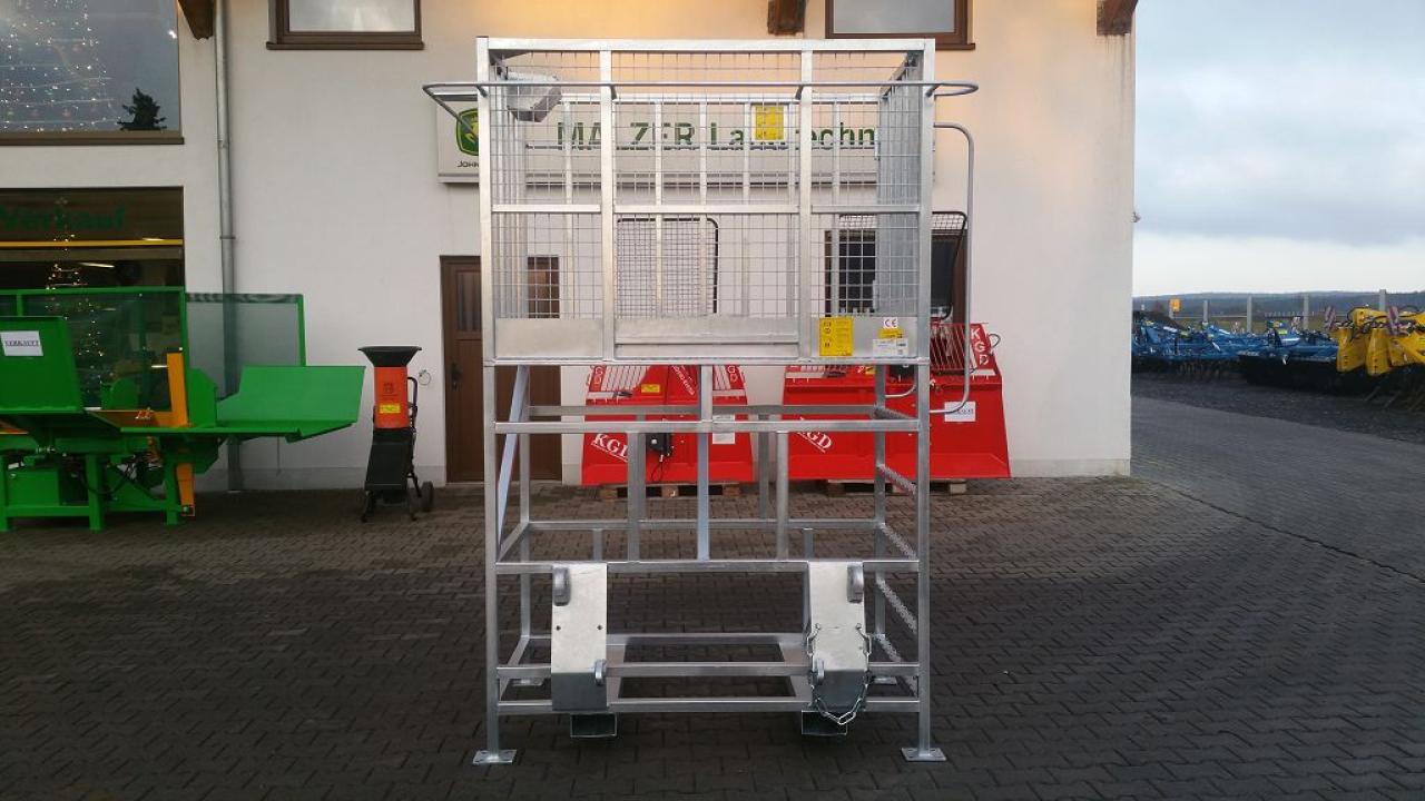 Fliegl Arbeitsbühne MAXI