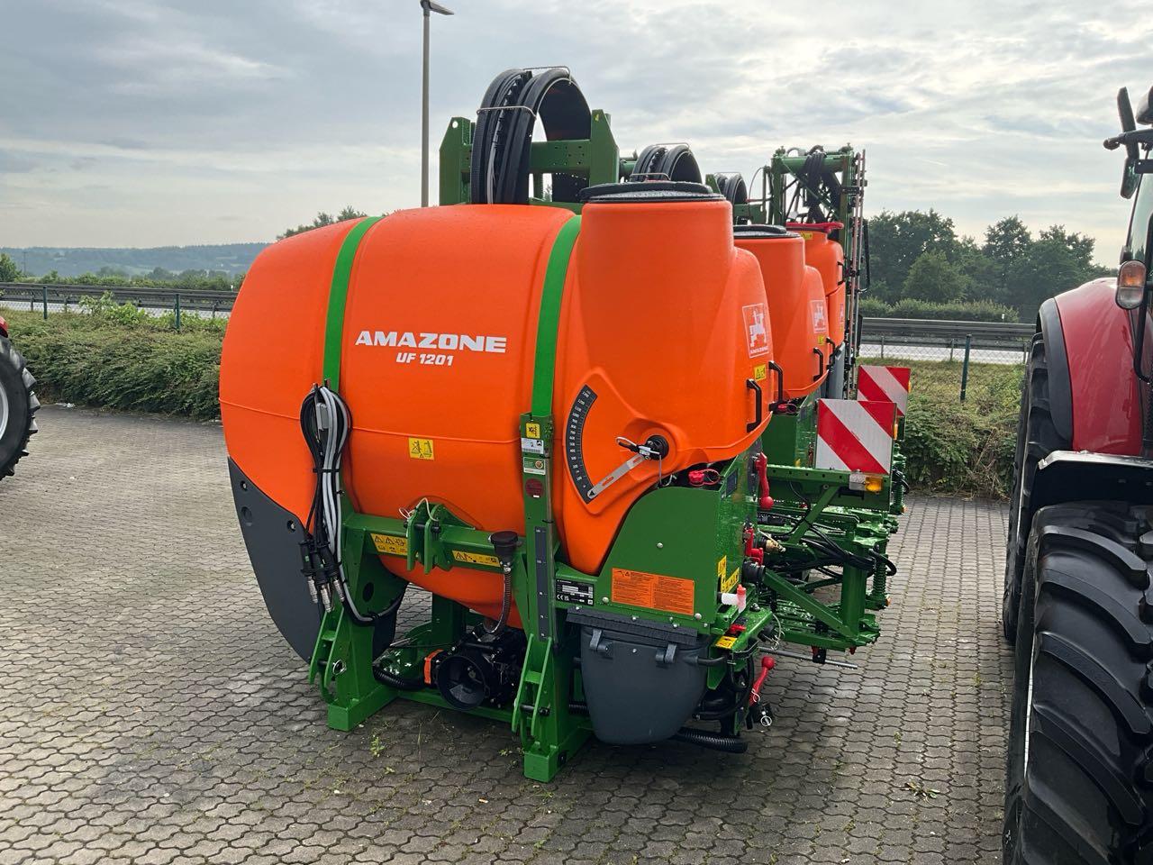 Amazone UF 1201 ( Istvolumen: 1350 L )