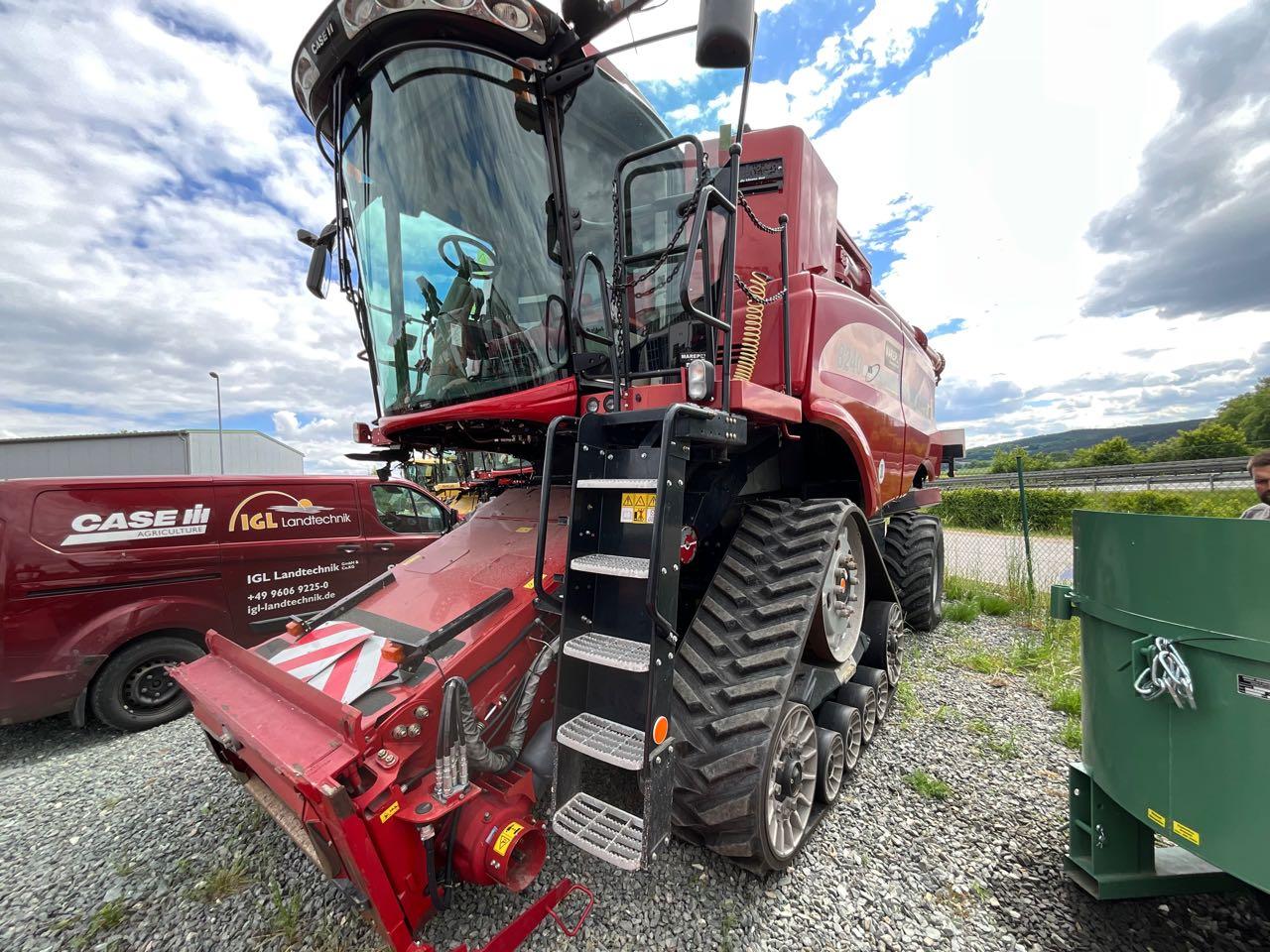 Case Axial Flow 8240