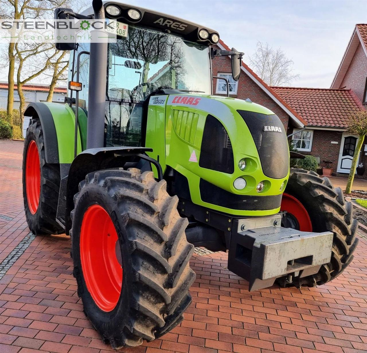 CLAAS Ares557