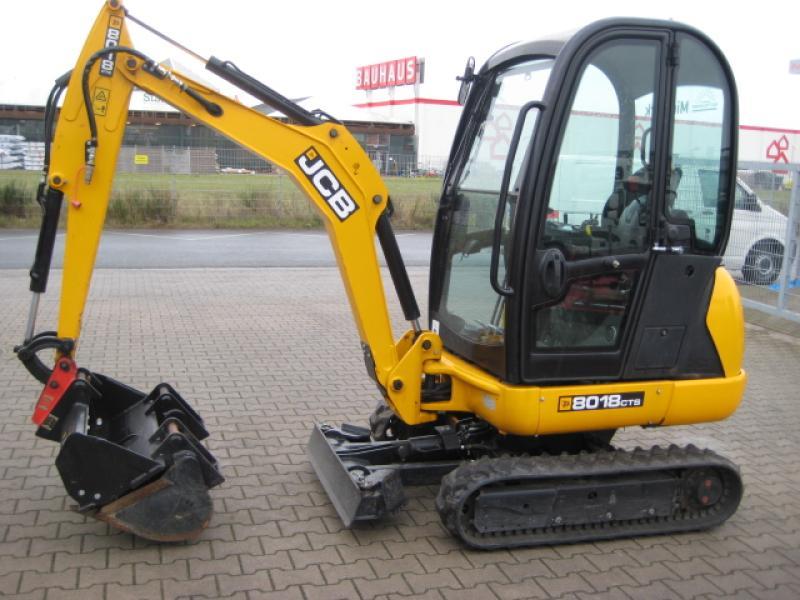JCB 8018