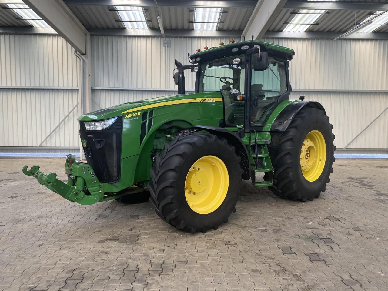 John Deere 8360R