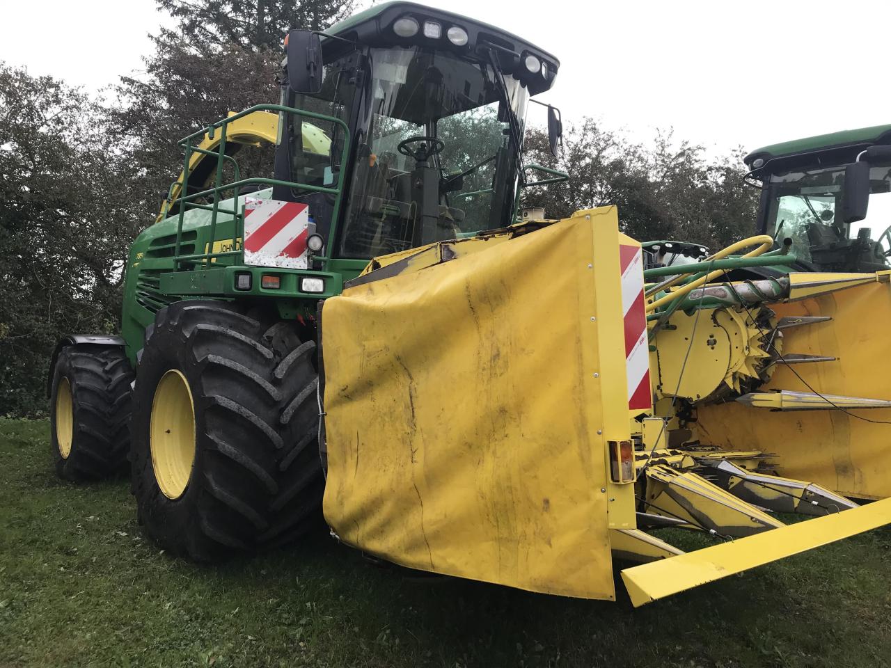 John Deere 7350