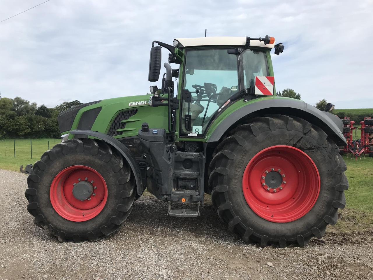 FENDT 828 Vario Profi Plus