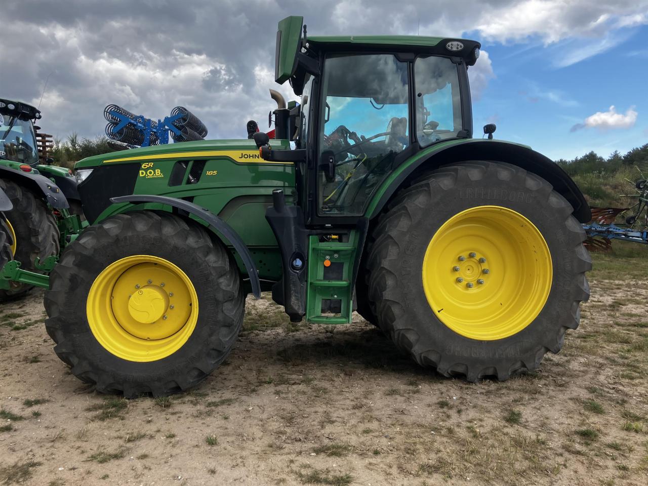 John Deere 6R 185