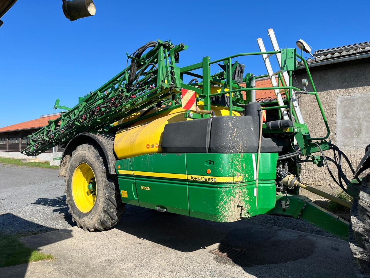 John Deere R962I