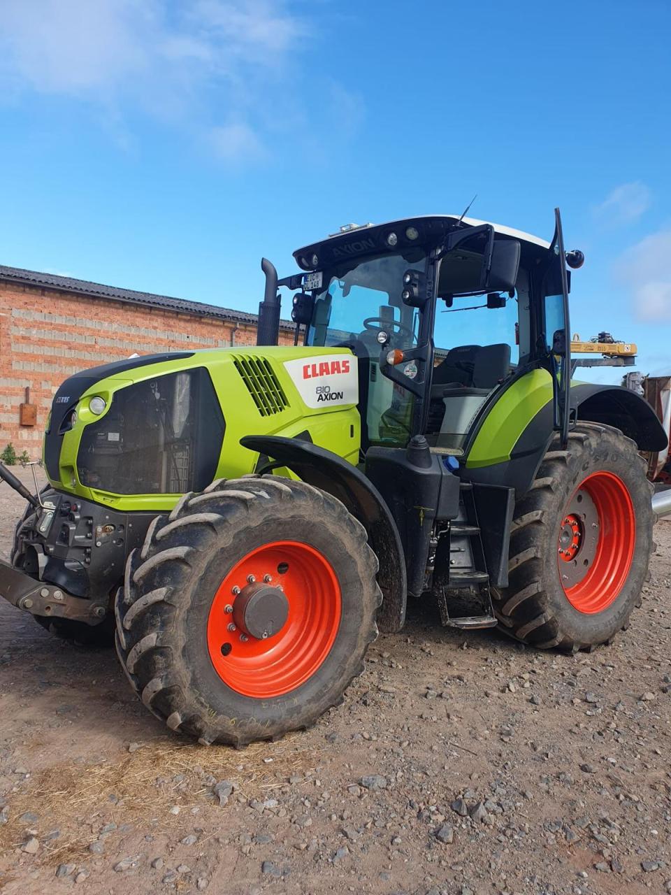 CLAAS Axion 810