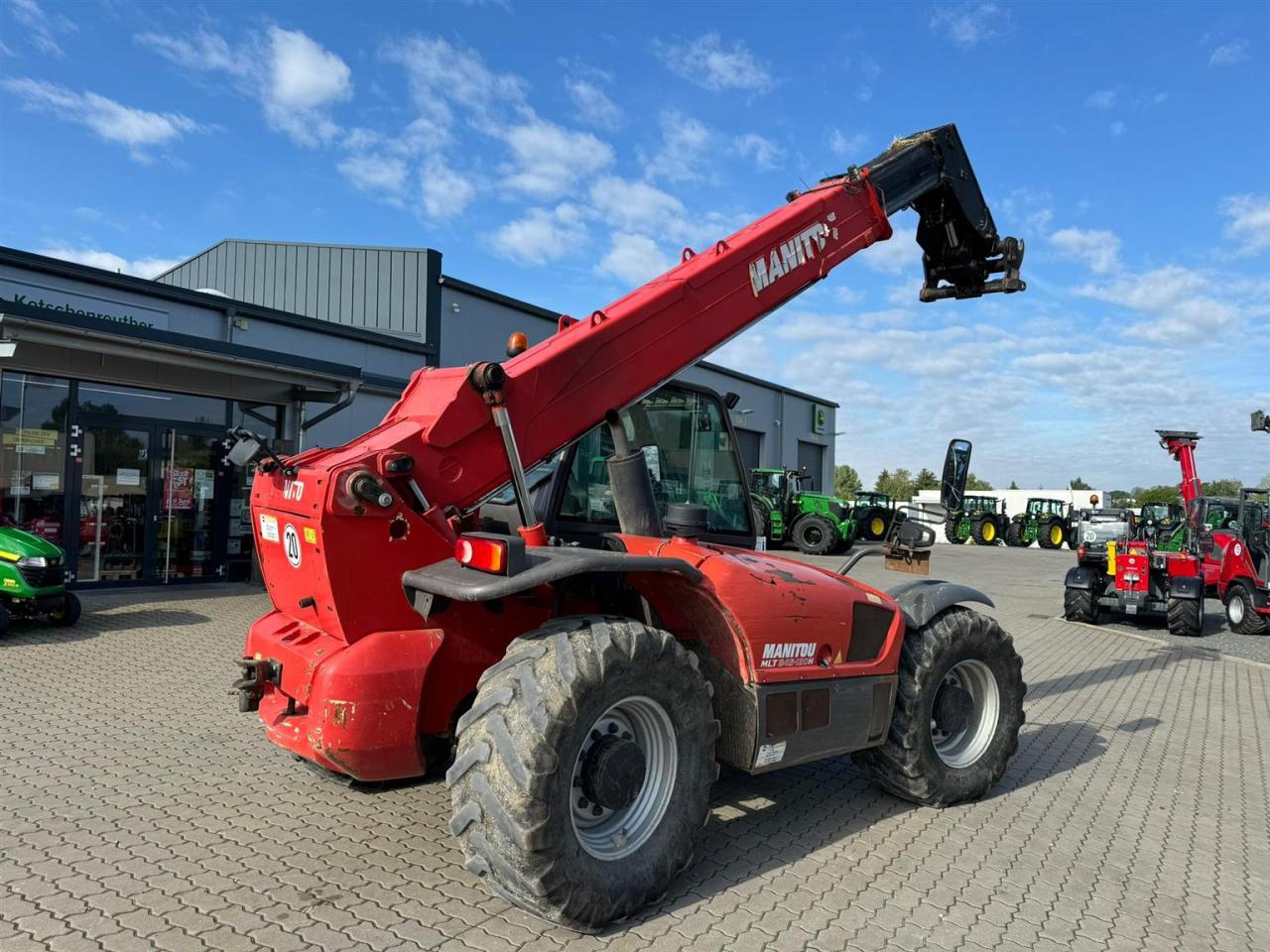 Manitou MLT845-120H 4-E3 Inside