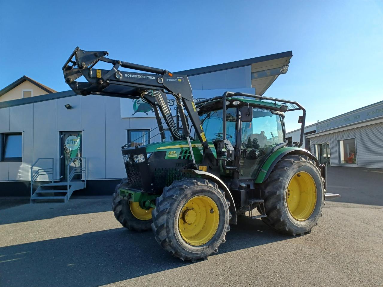 John Deere 6115R Forsttraktor