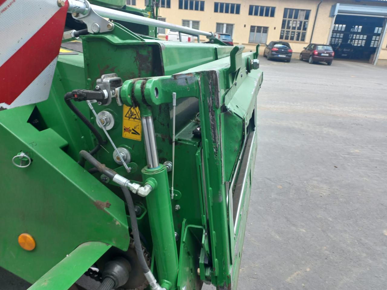 John Deere T670 HM Rear