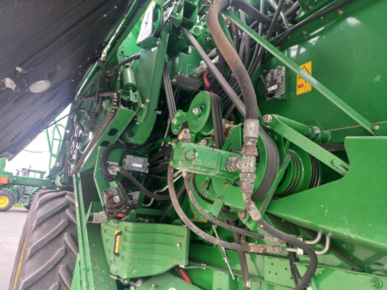 John Deere T670 HM Rear