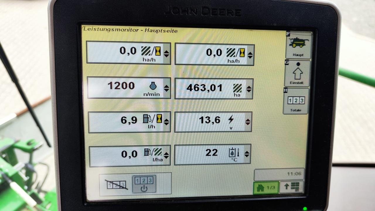 John Deere T560 HM Rear