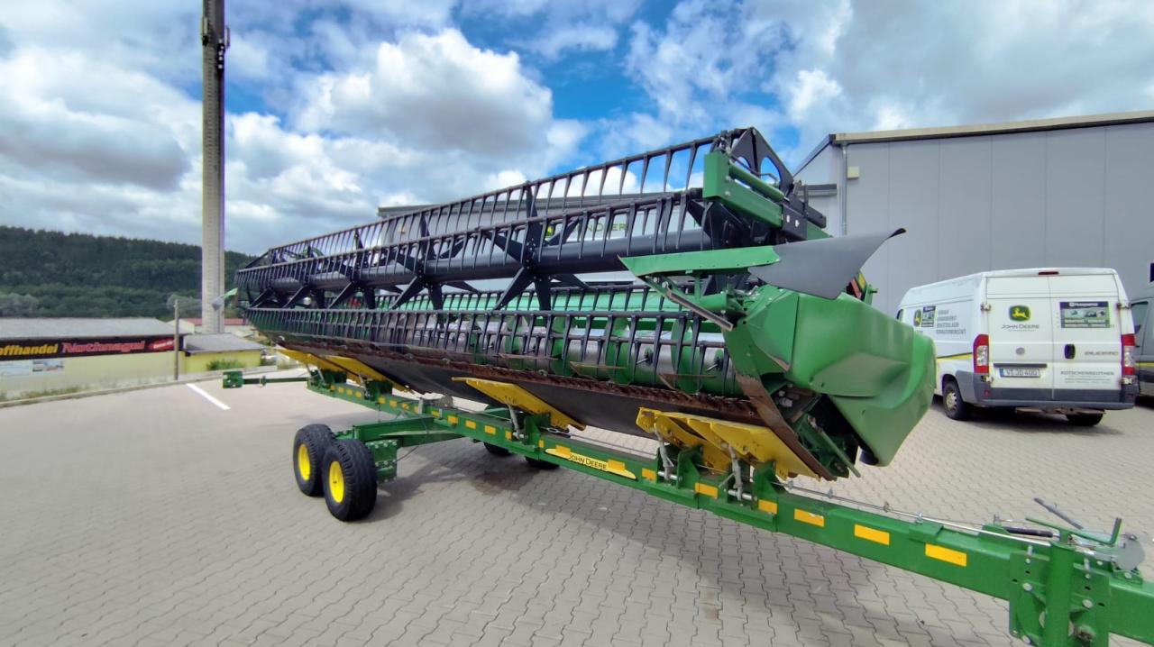 John Deere T560 HM Rear