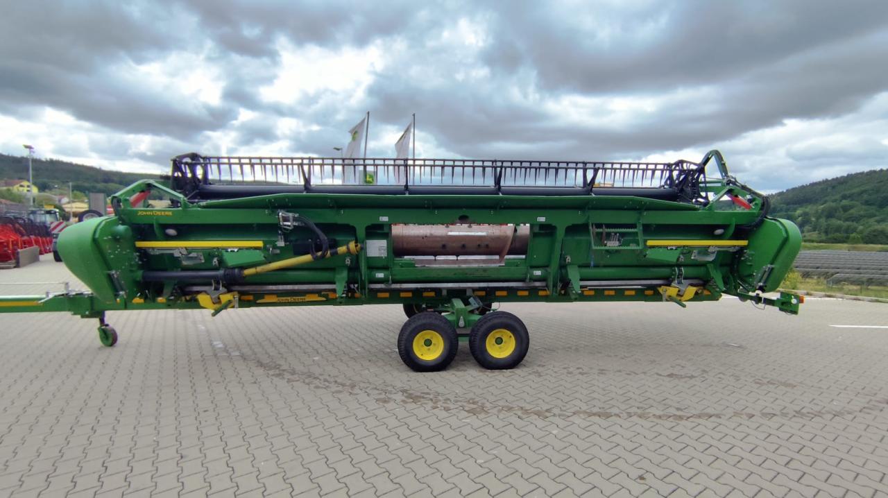 John Deere T560 HM Rear