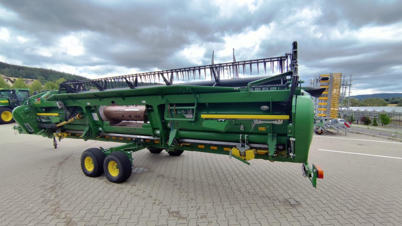 John Deere T560 HM Rear