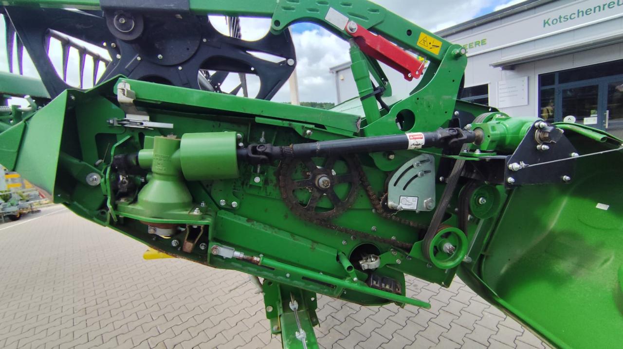 John Deere T560 HM Rear
