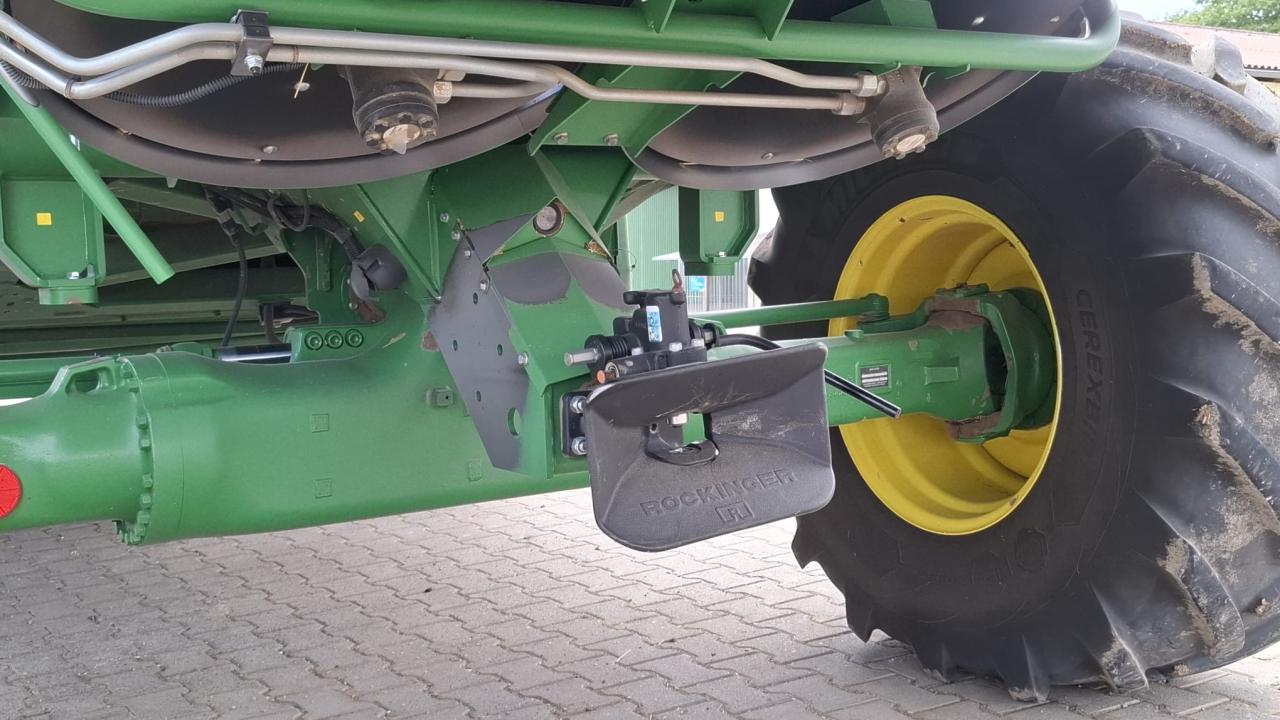 John Deere T560 HM Above