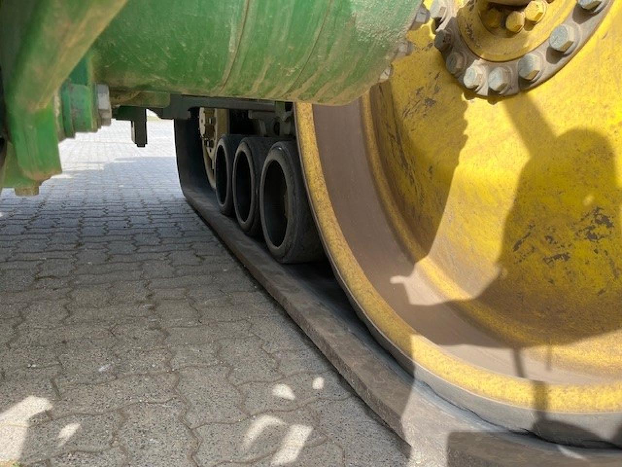 John Deere 8360RT Rear