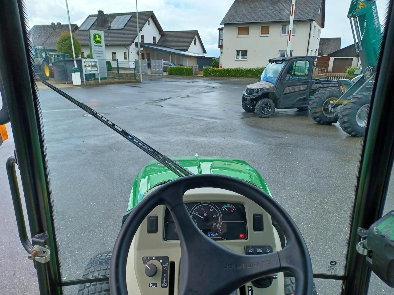 John Deere 3046R Rear