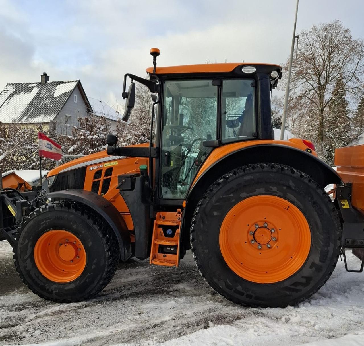 John Deere 6120M Kommunal Front