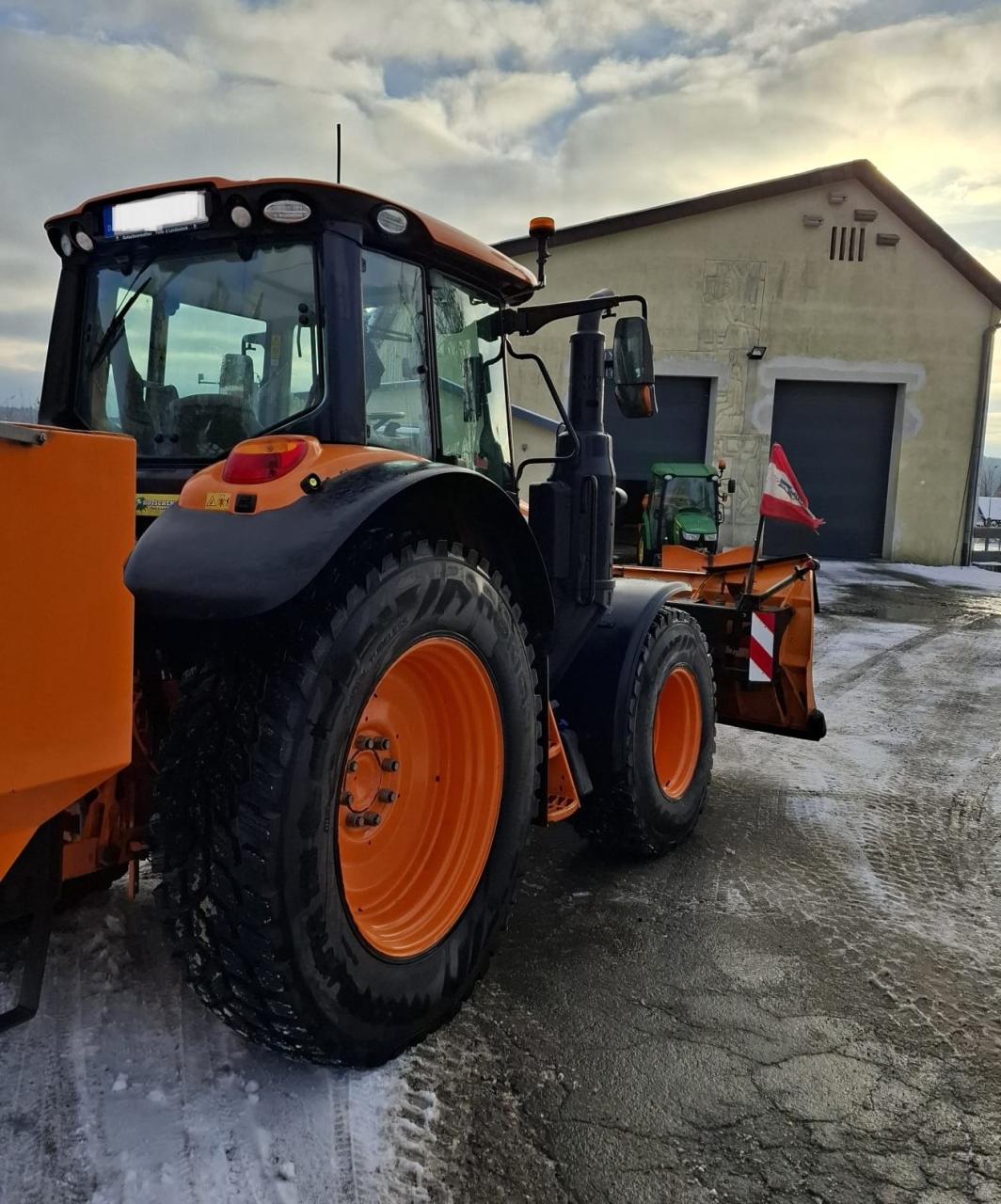 John Deere 6120M Kommunal Rear