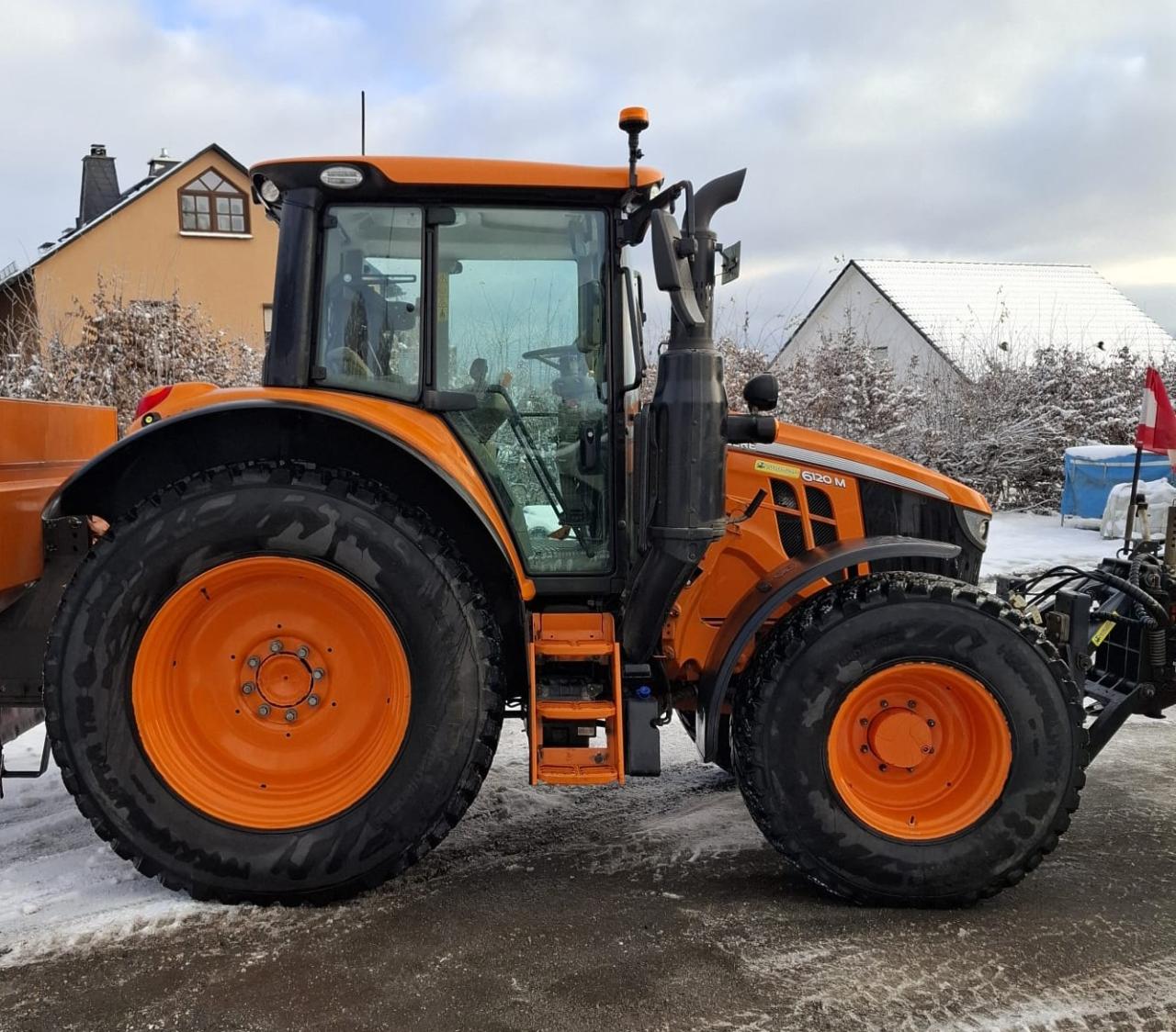 John Deere 6120M Kommunal Right