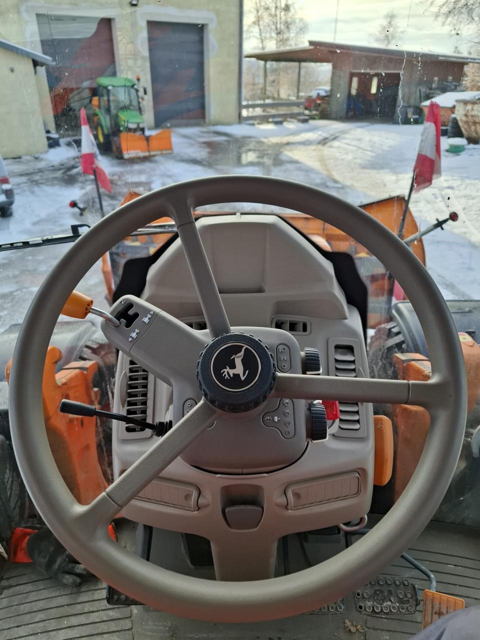 John Deere 6120M Kommunal Front