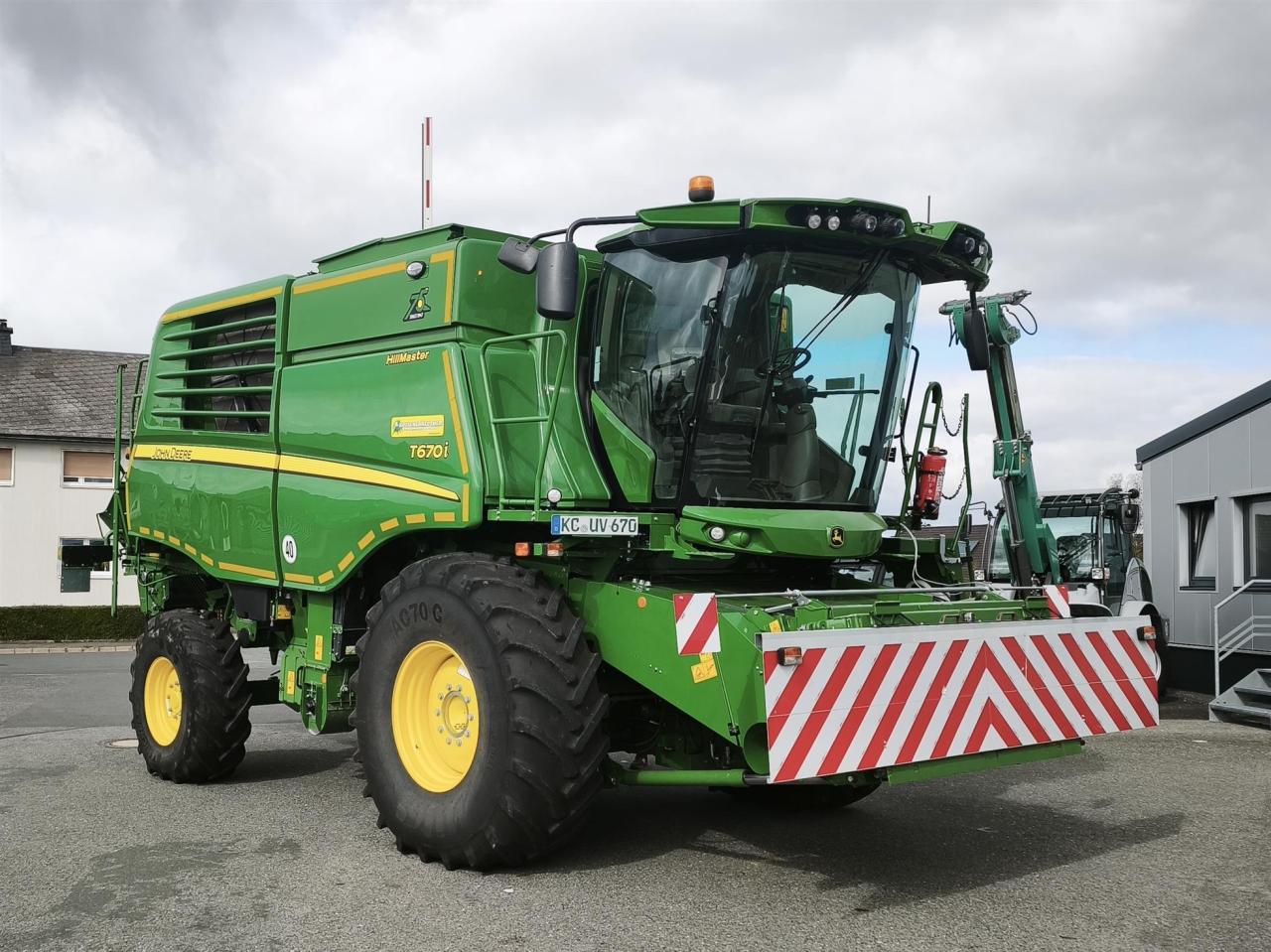 John Deere T670 HM ProDrive Rear