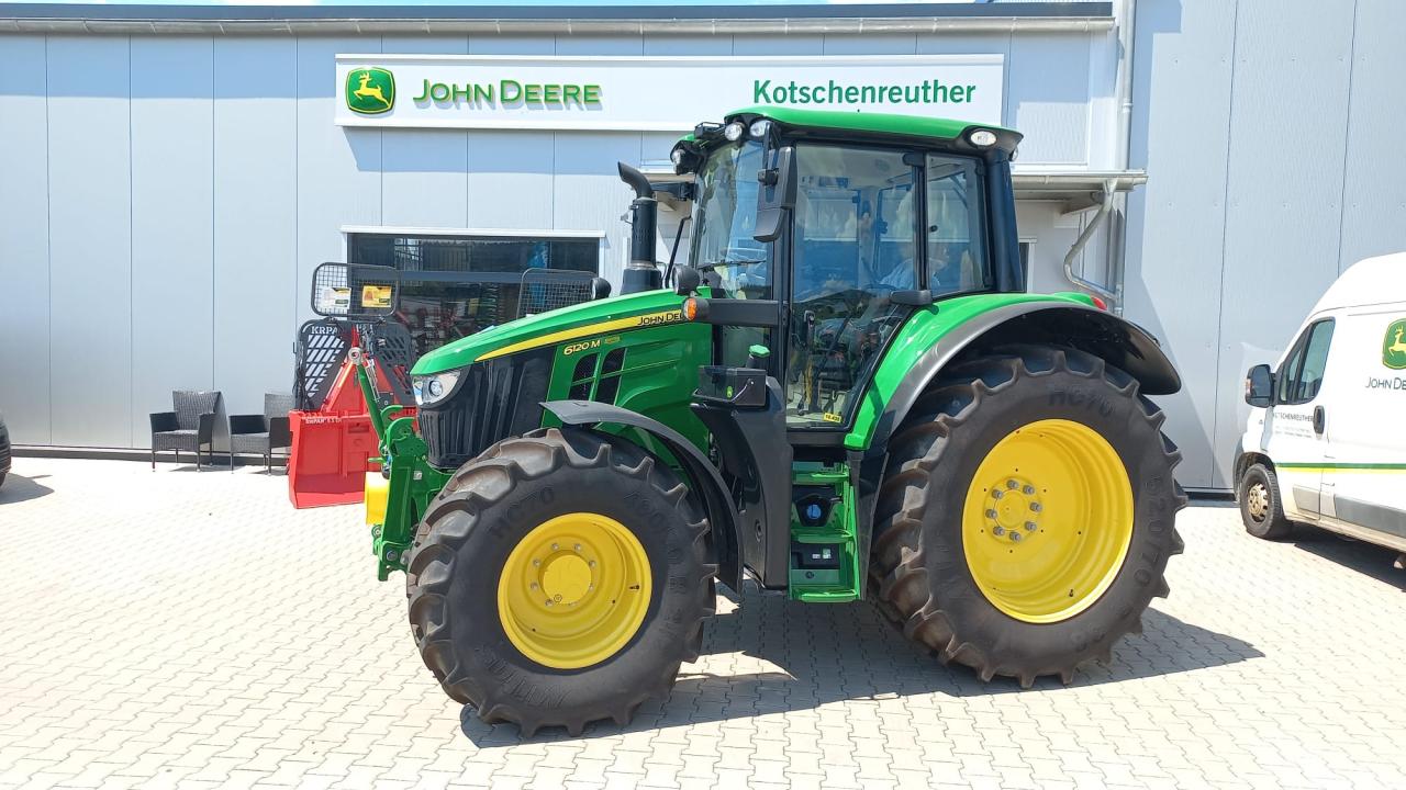 John Deere 6120M Front