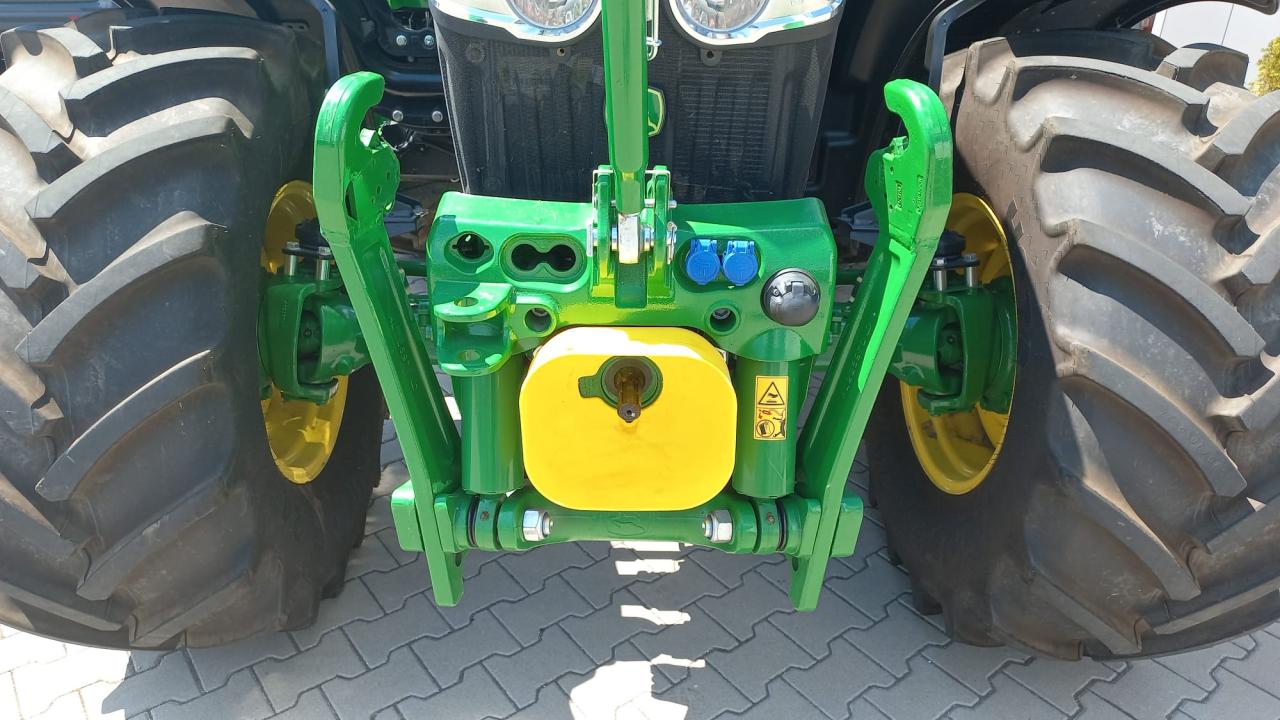 John Deere 6120M Left