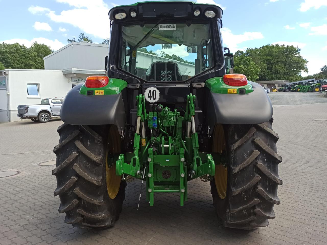 John Deere 6090M Right