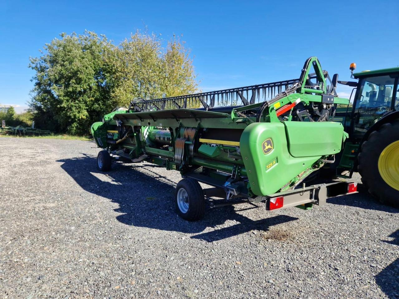 John Deere T560 HM Rear