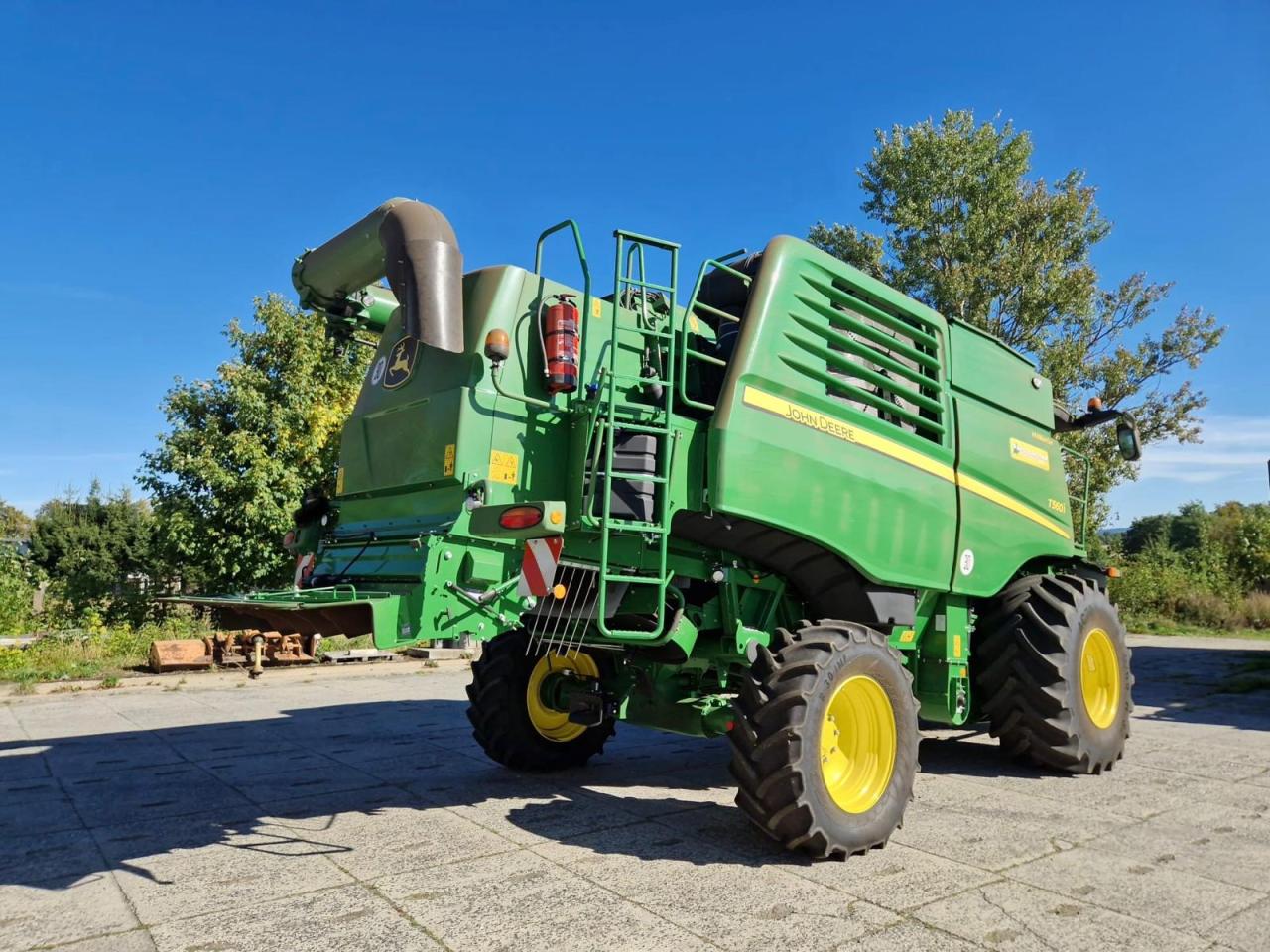 John Deere T560 HM Rear