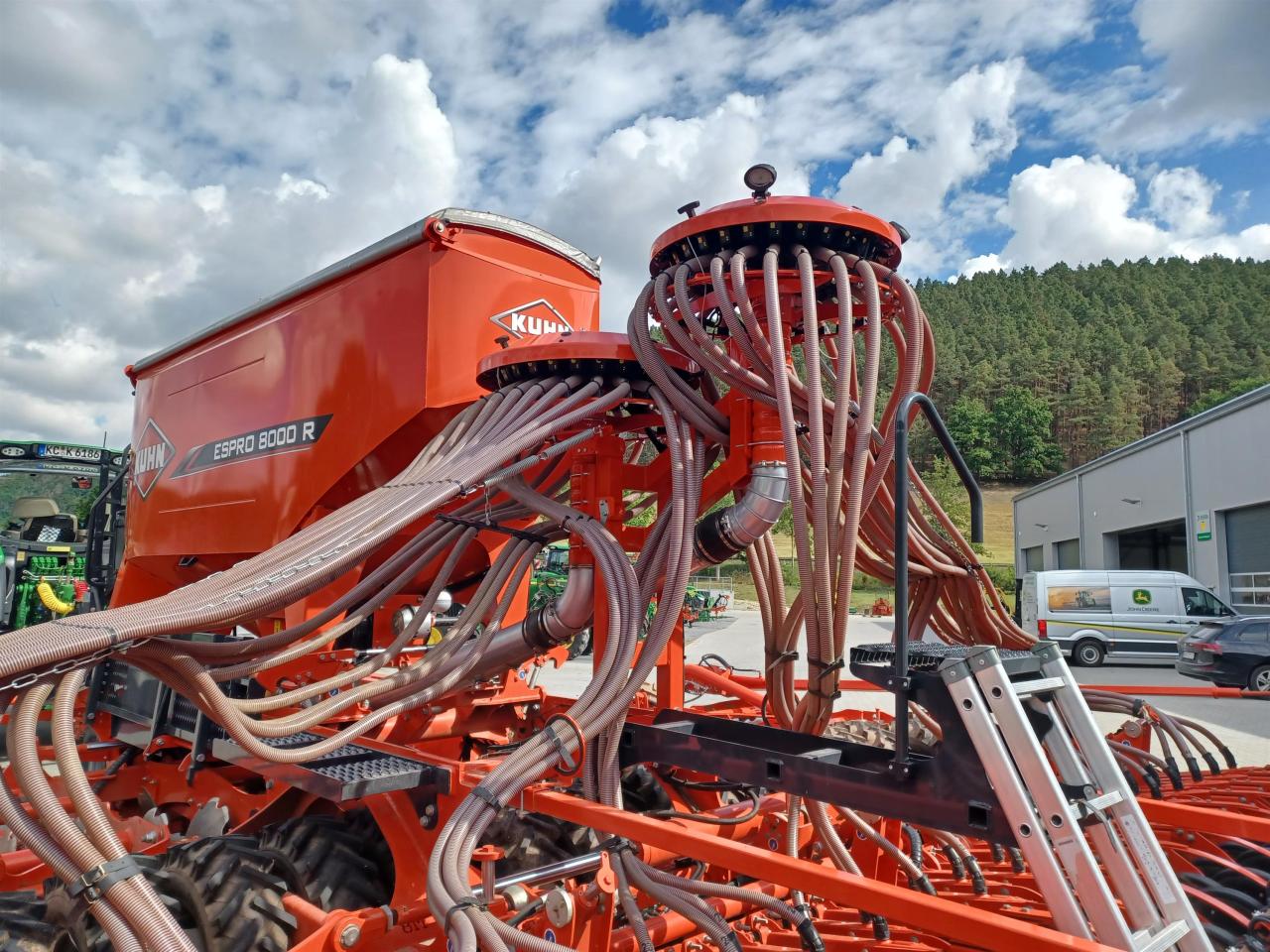 Kuhn Espro 8000 R Rear
