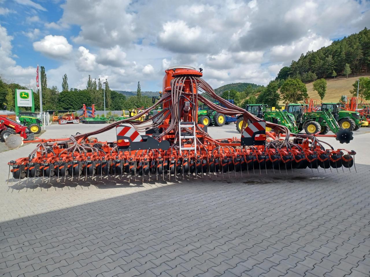 Kuhn Espro 8000 R Right