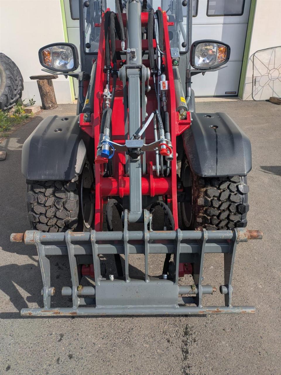 Weidemann 1390 Right